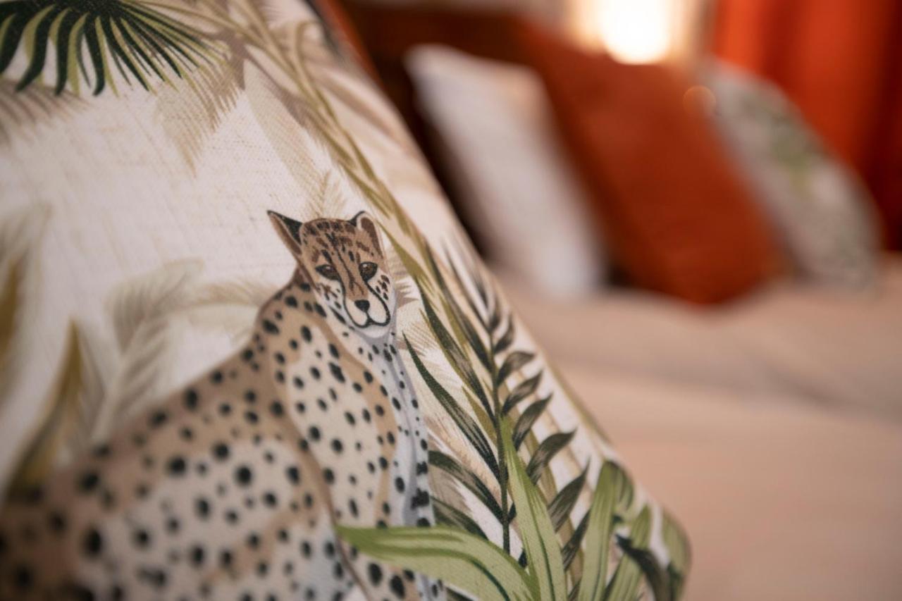 Chambre Jungle Dans Maison D'Hote "Le Petit Clouet"- Rochecorbon Exterior foto